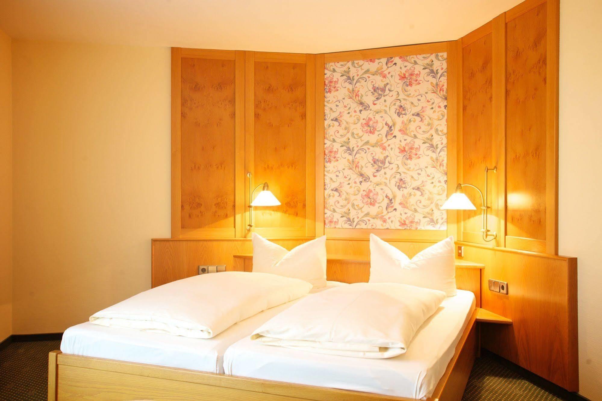 אילרטיסן Hotel & Restaurant Dornweiler Hof מראה חיצוני תמונה